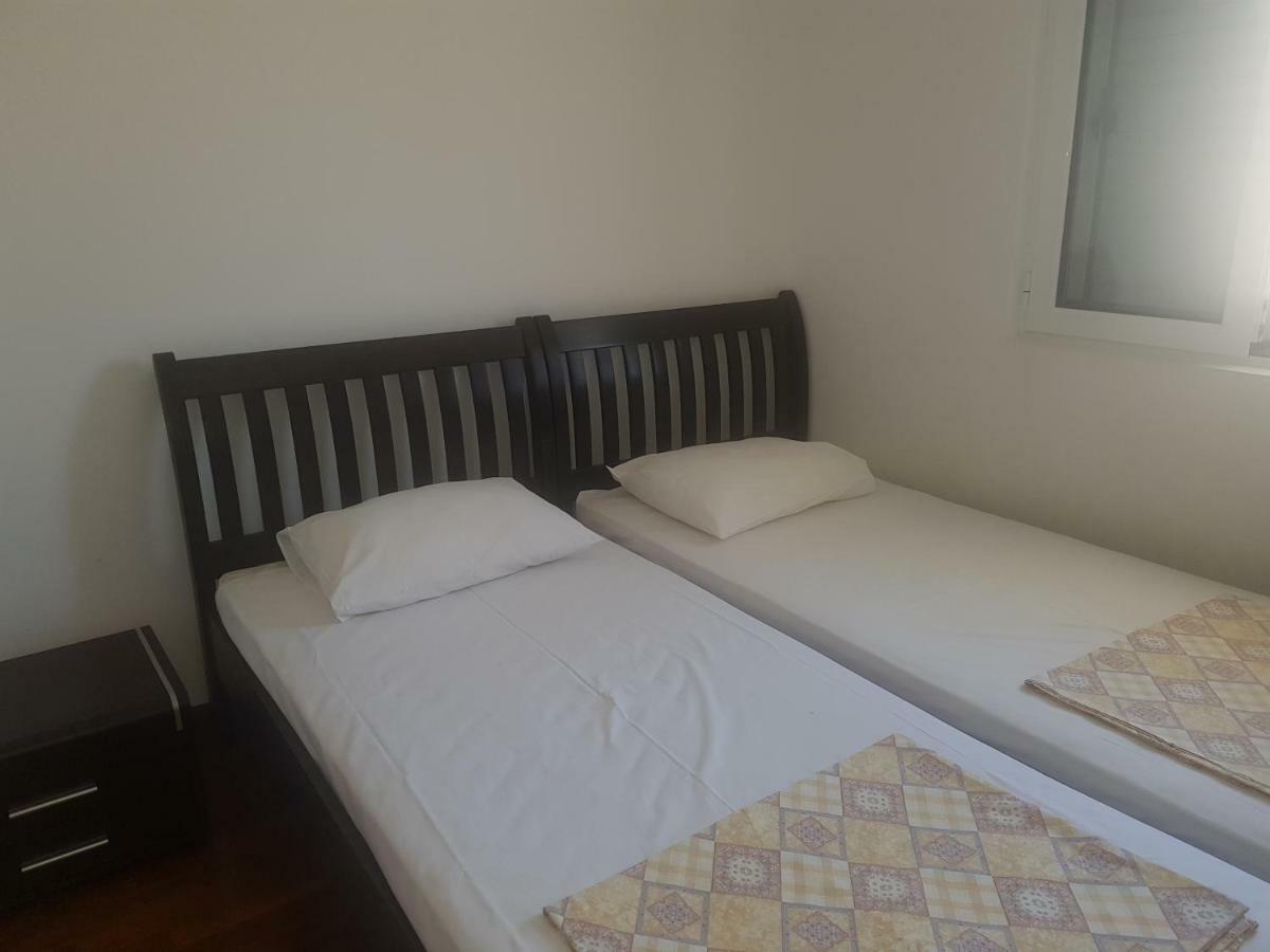 Bujic Apartment Petrovac na moru Exterior foto